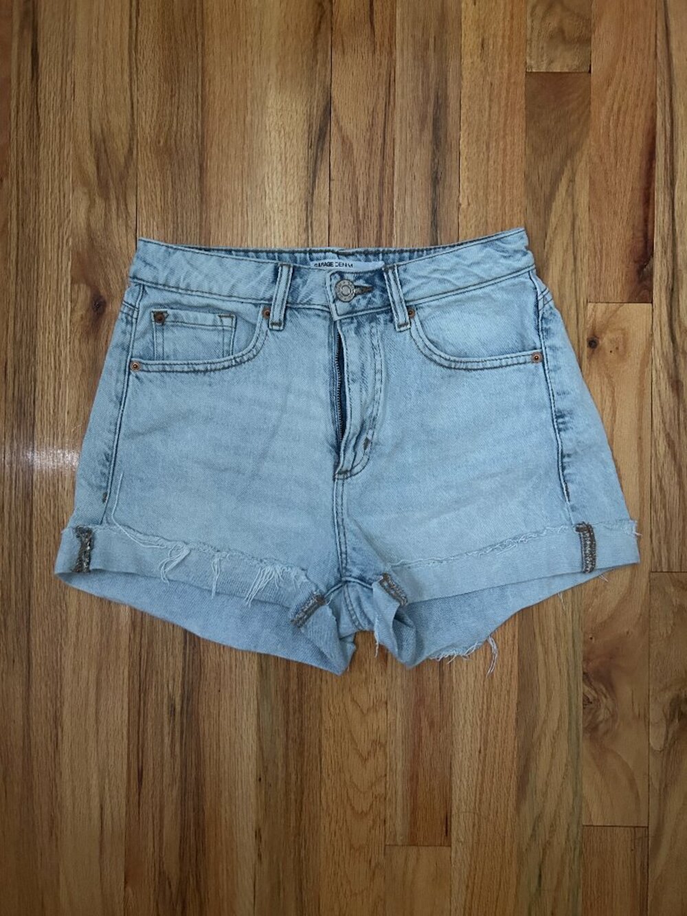Garage High Rise Light Wash Denim Shorts Women’s Size 26 Y2K Coastal Cowgirl GUC
